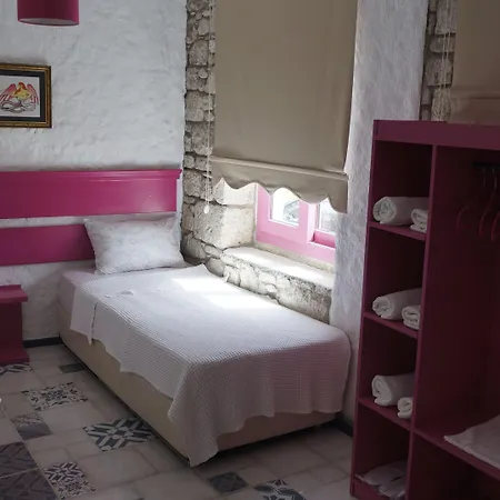 Aladam Hotel