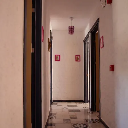 Aladam فندق ألاتشاتي